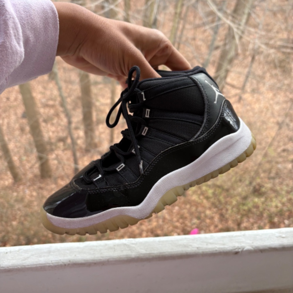 Air Jordan 11 Jubilee (Size 4.5Y)